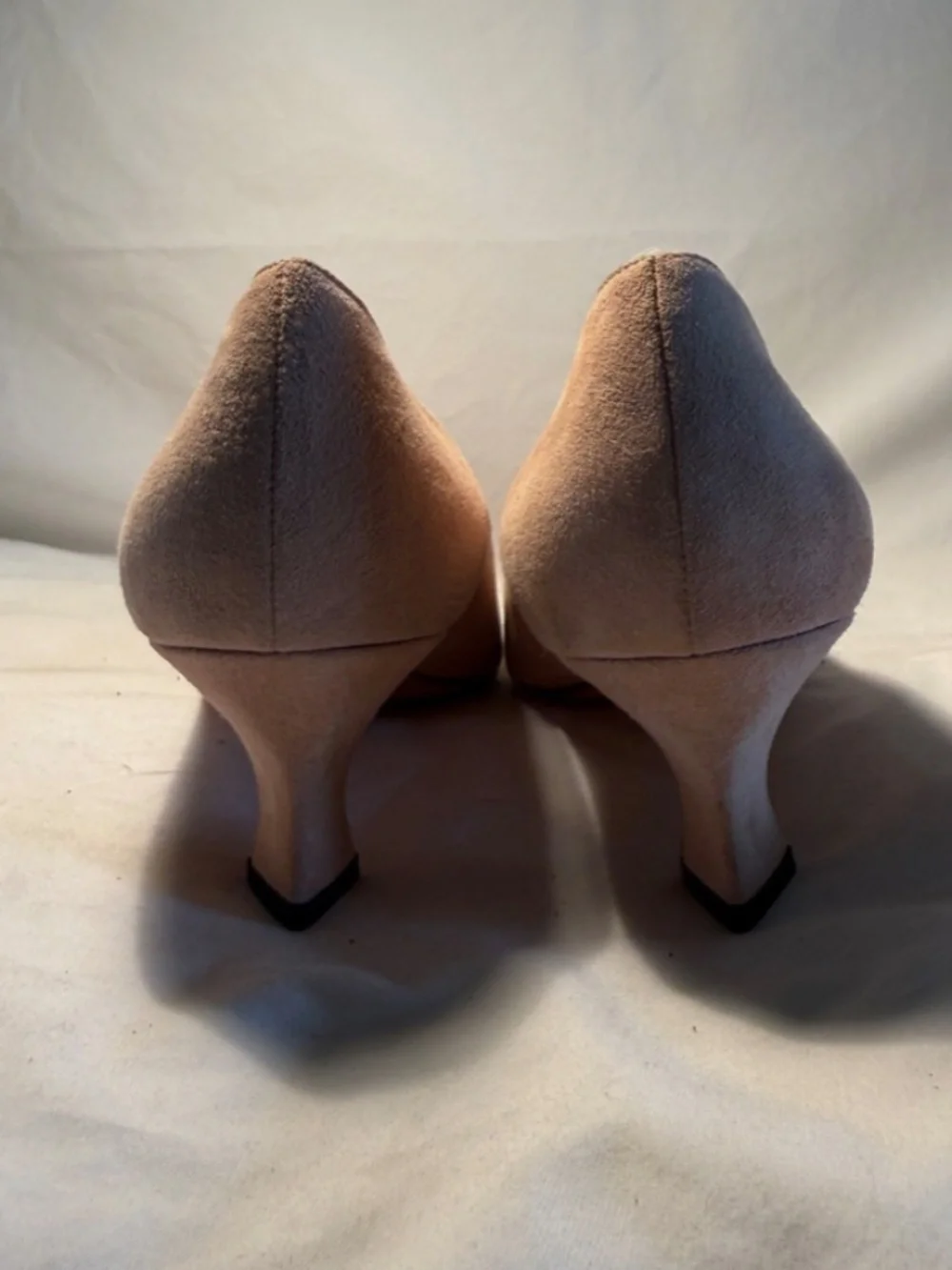 Vintage Manolo Blahnik Light Pink Suede Heels Size 38.5